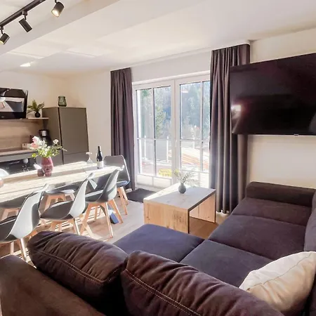 Smart Haus Smaragd 905 *